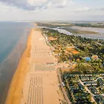 Relaxing 150mt From The Sea - Beahost